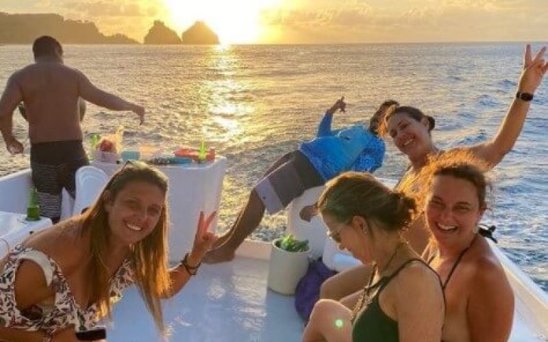 Barco da Catarina Turismo em Fernando de Noronha