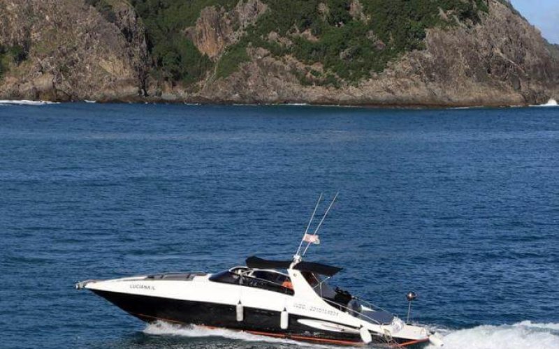 Lancha da Fernana em Noronha