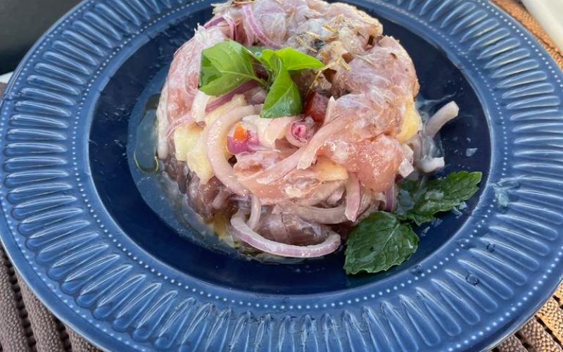 Lancha do Rene com Ceviche em Fernando de Noronha